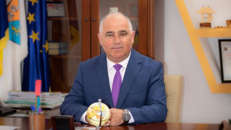 Dr.Ing. Dumitru Leuștean, primar al orașului Novaci, jud. Gorj, România